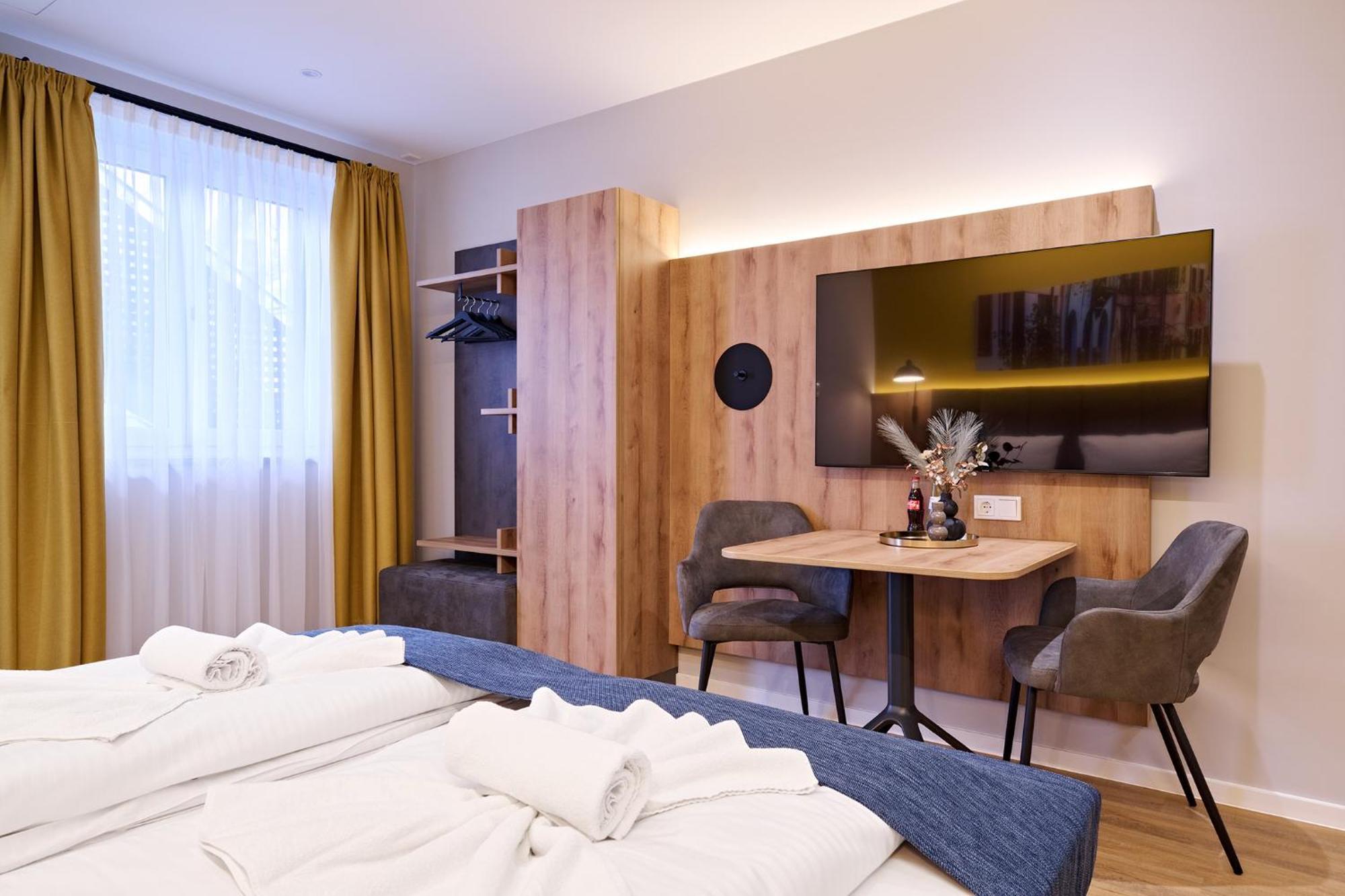 Xzllenz Traum Studio-Apartment, Frei-Parken, U-Bahn, Kueche Nürnberg Dış mekan fotoğraf